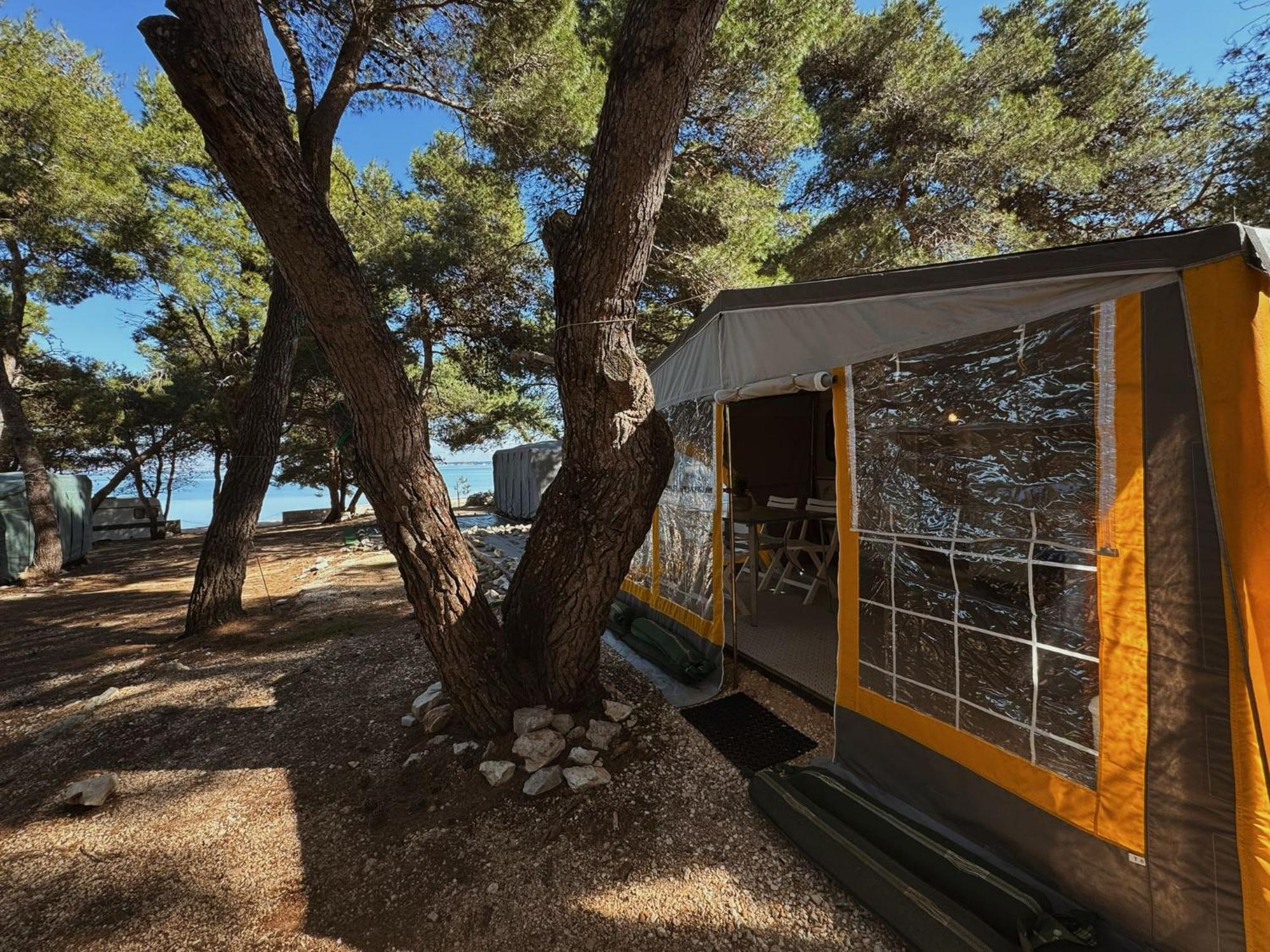 Caravan Near The Sea 2 Углян Екстериор снимка
