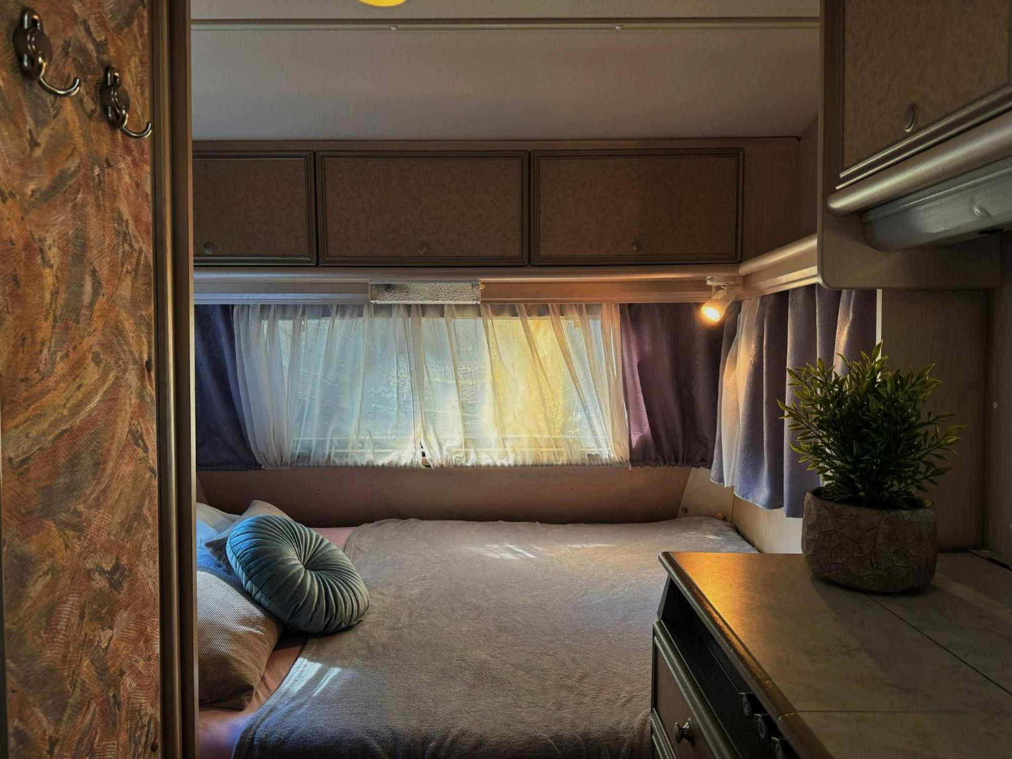 Caravan Near The Sea 2 Углян Екстериор снимка